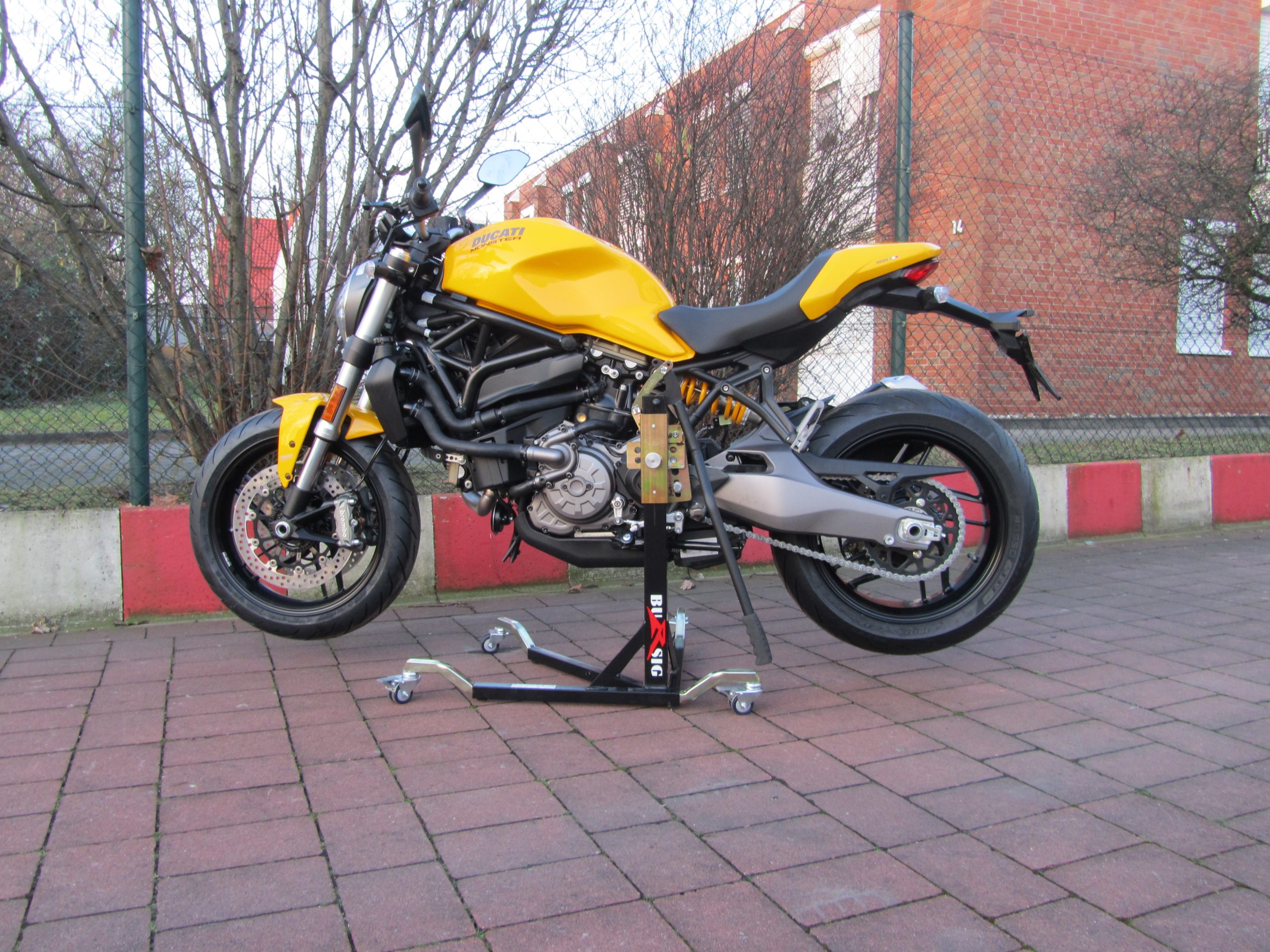 Bursig-Zentralstaender-Ducati-821-Monster-2018-20