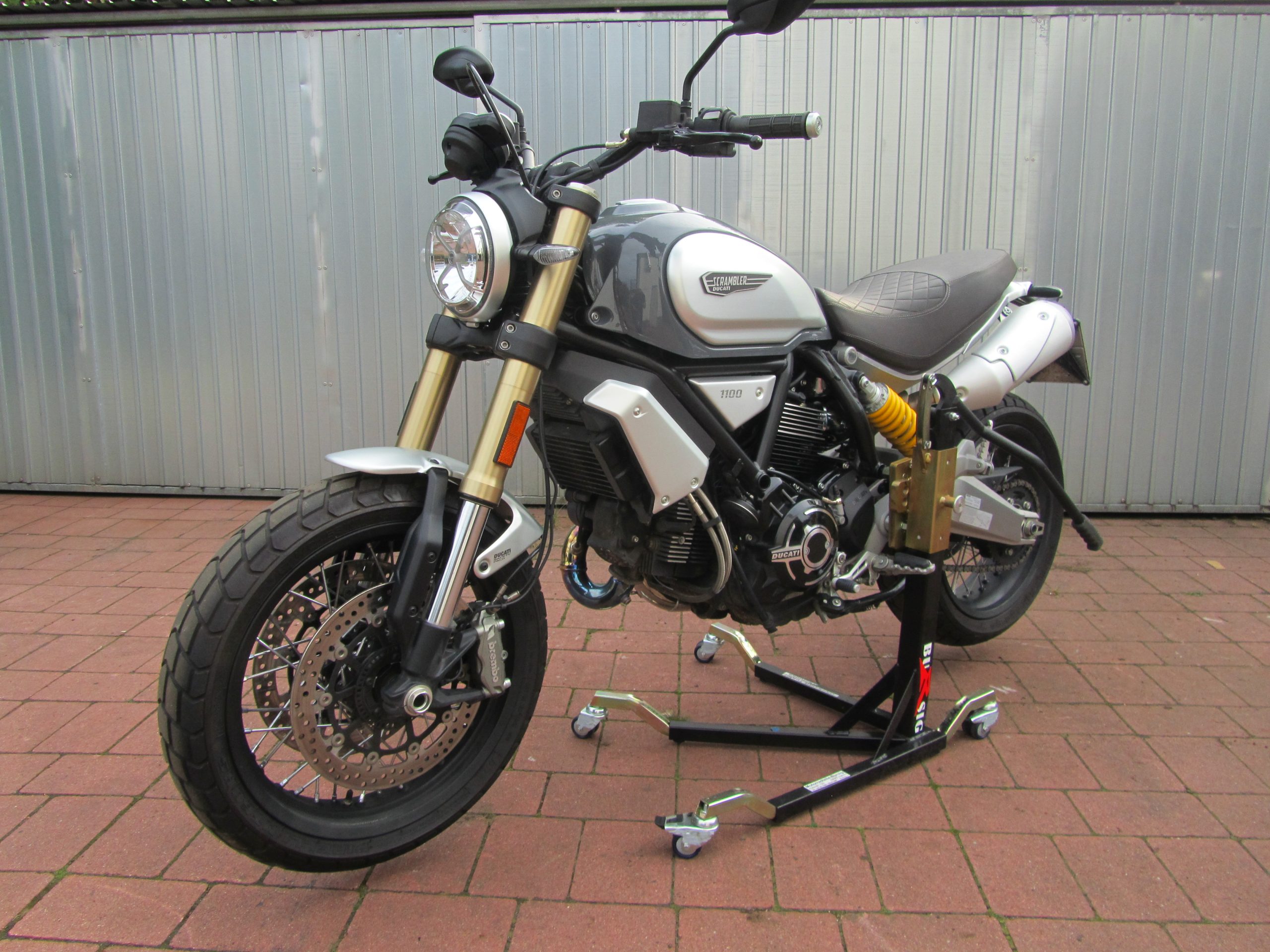 Bursig-Zentralstaender-Ducati-Scrambler-1100-ab-2018