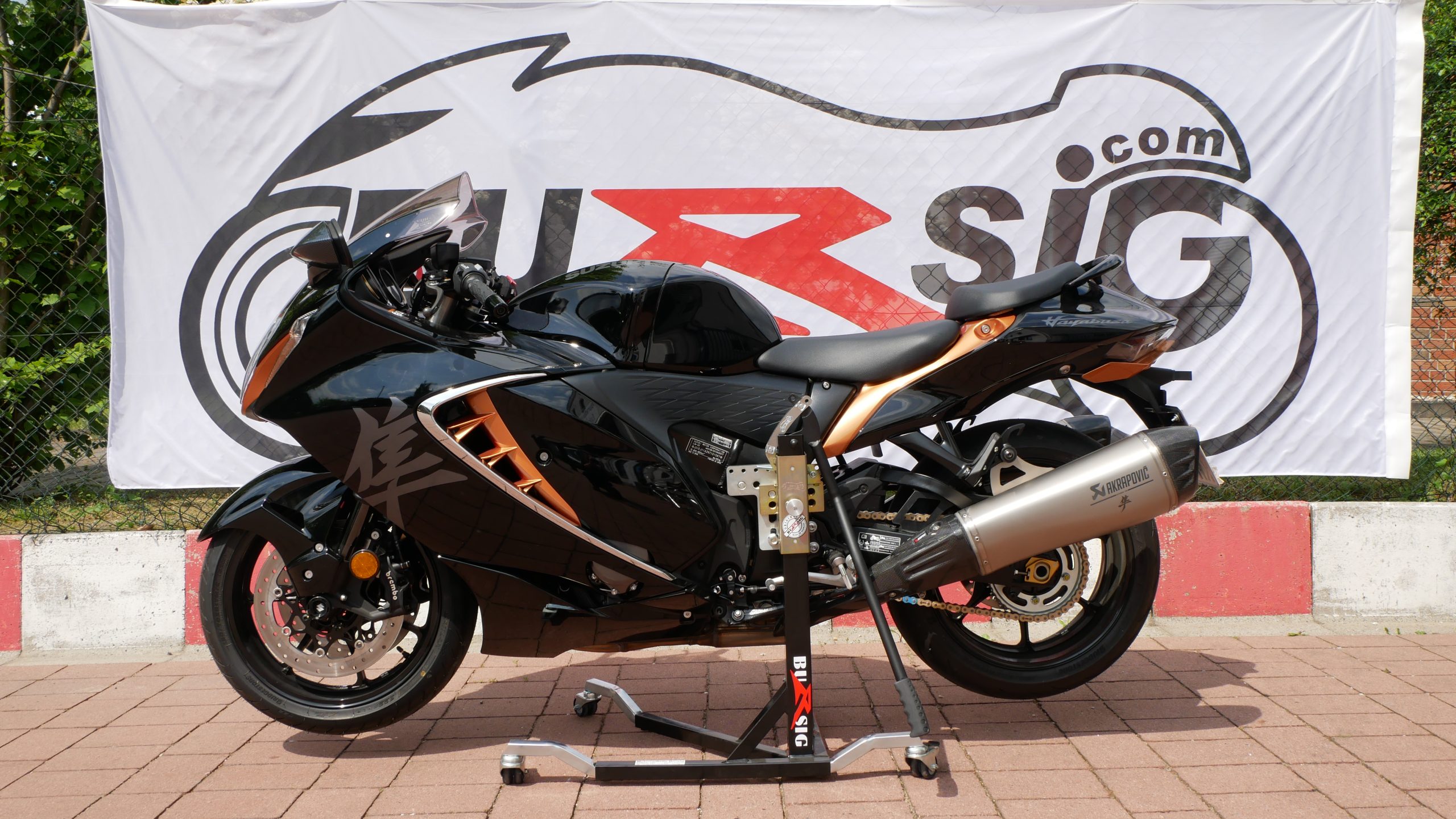 Bursig-Zentralstaender-Suzuki-GSXR-1300-Hayabusa-2022