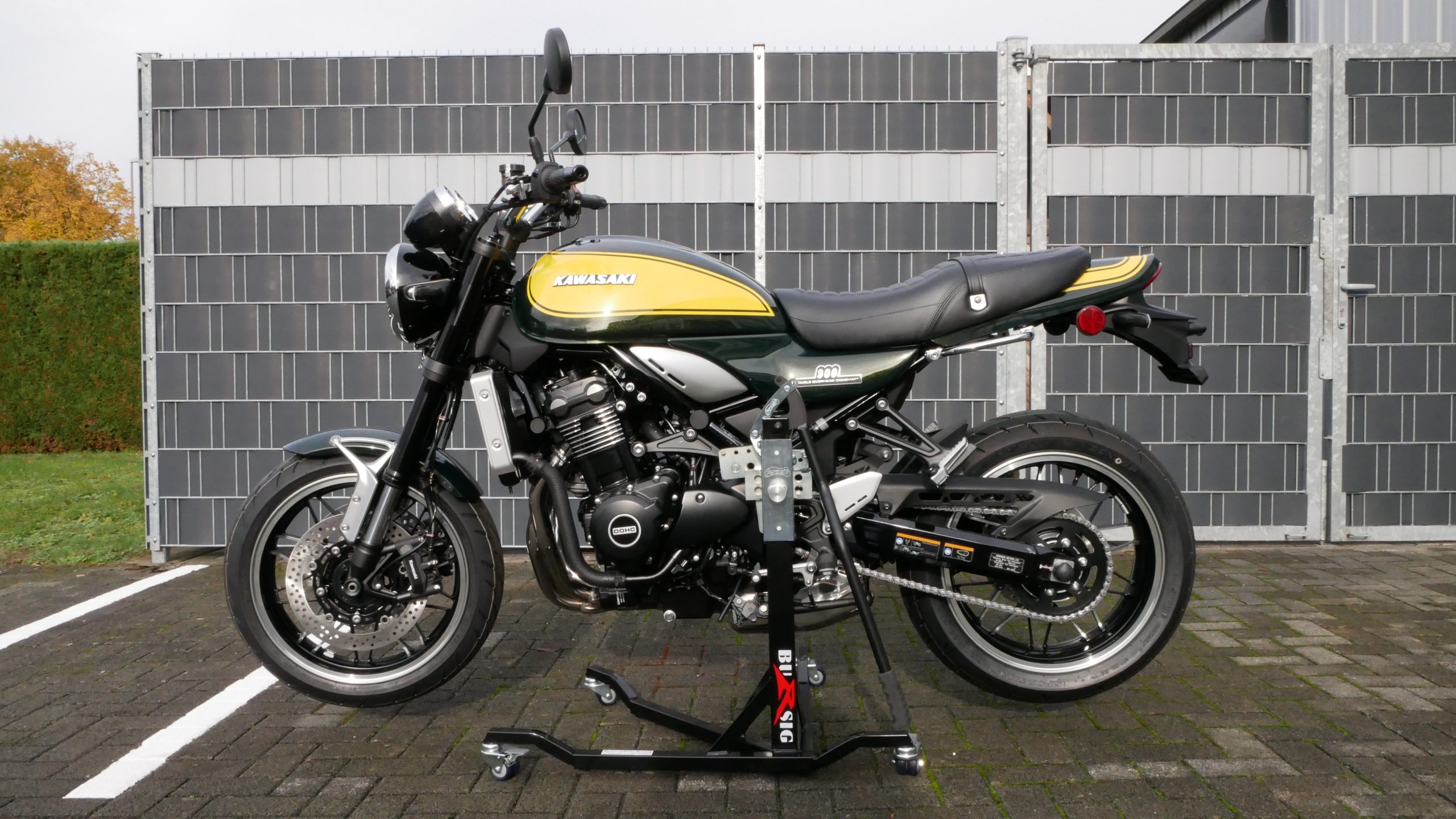 Bursig-Zentralstaender-Kawasaki-Z900-RS-2018-24